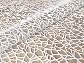 картинка Клеенка ПВХ без основы ажурная 1,37*20м, БЕЛЫЙ, мод. LS-W004 — Великий Путь